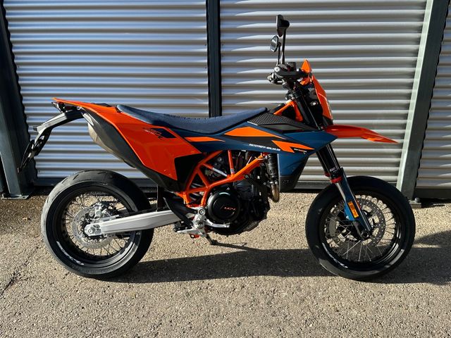 KTM 690 SMC R  / AKTION "SUPERMOTO" !! -1.000,00€ !!